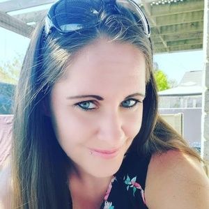 Meet your Posher, Jaclyn